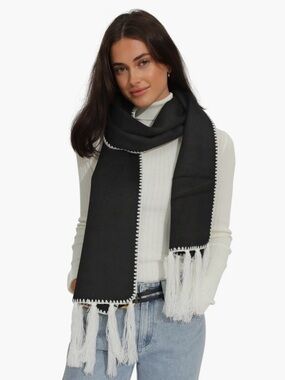 Pedro del Hierro Navy Blue with White Scarf, 🦋